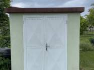 Betónová šachta upravená na pivnicu